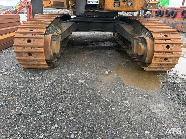 حفارة زاحفة Caterpillar 365C excavator with tooth bucket