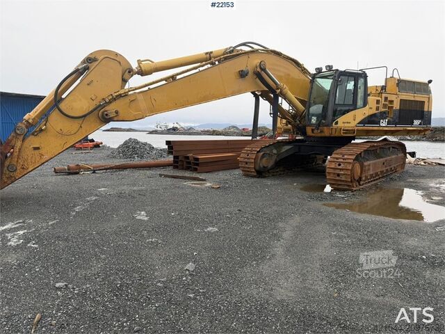 حفارة زاحفة Caterpillar 365C excavator with tooth bucket
