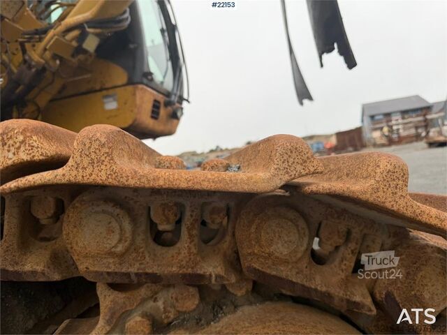 حفارة زاحفة Caterpillar 365C excavator with tooth bucket