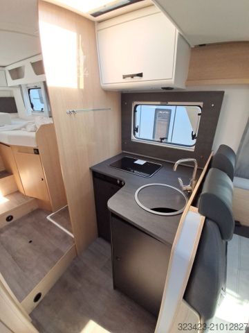 Camping-car semi-intégré SUNLIGHT Adventure T Ford 680 Markise/SAT/TV/Solar/Navi