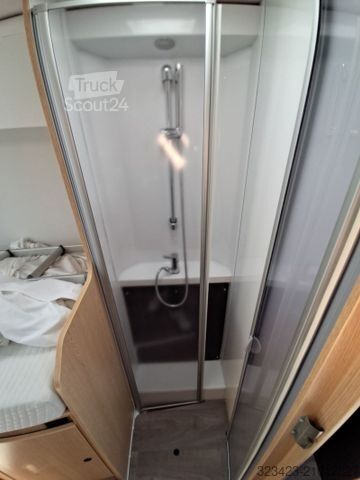 Camping-car semi-intégré SUNLIGHT Adventure T Ford 680 Markise/SAT/TV/Solar/Navi