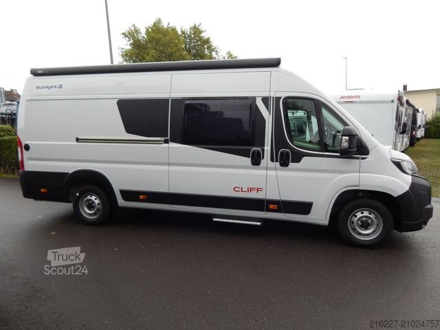 Camping-car SUNLIGHT Camper Van CLIFF 640 Längsbetten+Markise