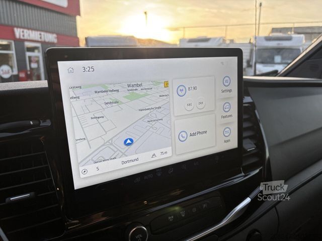 Half-integraal camper CORIGON T Slim 70 S *Automatik*TV-Pack*Fahrradträger*