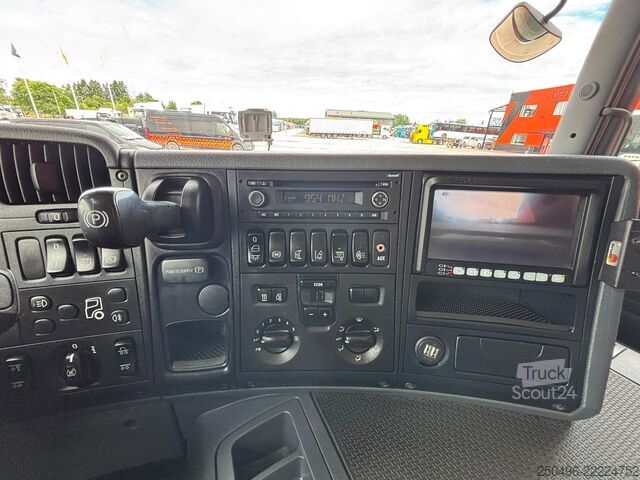 Transport w lodówce/zamrażarce Scania P 320 6x2*4 FRIGOBLOCK EK13U / BOX L=9289 mm
