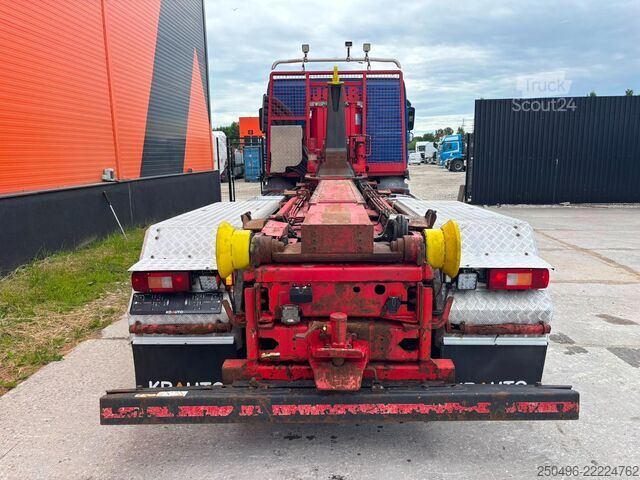 Koukkuvarsijärjestelmä Volvo FM 400 6x2 JOAB HM 20 ton / L=5000 mm