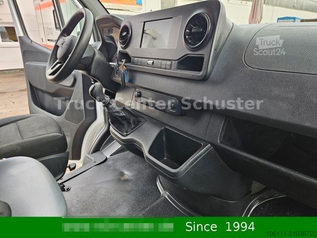 Furgoneta de caja alta MERCEDES-BENZ Sprinter III Kasten RWD/AWD 311/314/316 CDI RWD