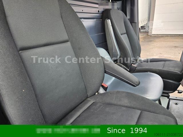 Furgoneta de caja alta MERCEDES-BENZ Sprinter III Kasten RWD/AWD 311/314/316 CDI RWD