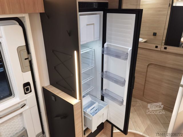 Halvintegrerad husbil CHAUSSON 640 TITANIUM / -2026- / 165PS-8G. / XXL- HUBBETT