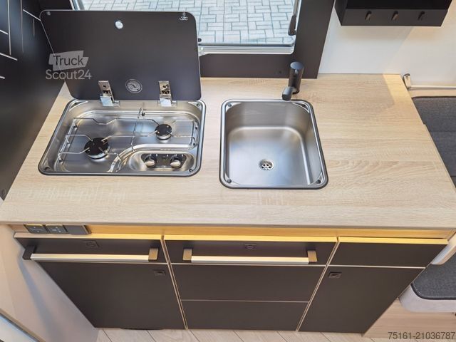 Halvintegrerad husbil CHAUSSON 640 TITANIUM / -2026- / 165PS-9G. / XXL-HUBBETT