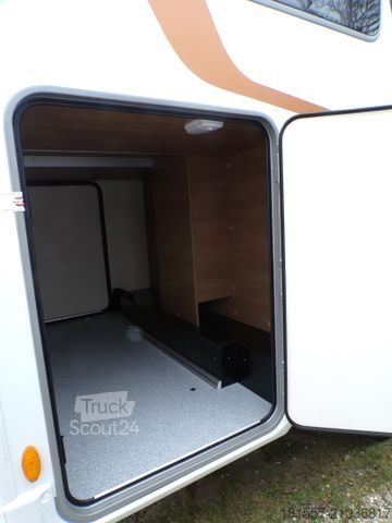 Camping-car semi-intégré BÜRSTNER Lyseo TD 690 G Harmony Line, Safety Paket