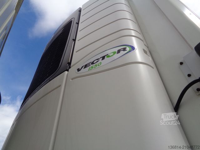 Semi-remorque frigorifique KRONE SD Carrier Trennwand Liftachse Doppelstock