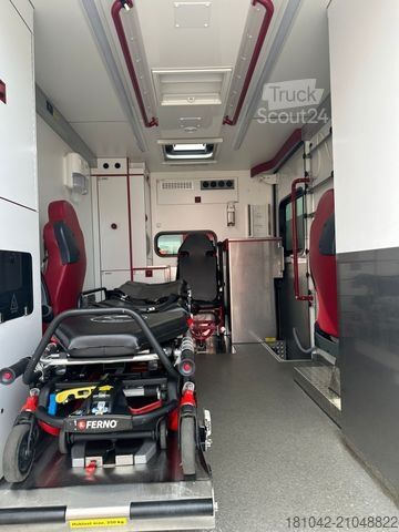 Fire truck MERCEDES-BENZ Sprinter Rettungswagen