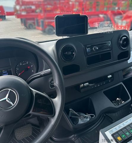 Fire truck MERCEDES-BENZ Sprinter Rettungswagen