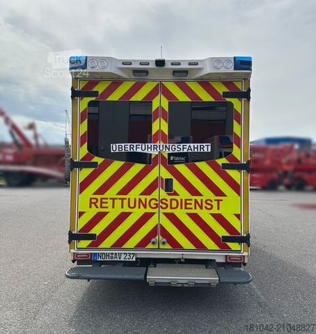 Fire truck MERCEDES-BENZ Sprinter Rettungswagen