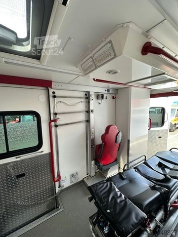 Fire truck MERCEDES-BENZ Sprinter Rettungswagen
