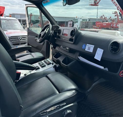 Fire truck MERCEDES-BENZ Sprinter Rettungswagen