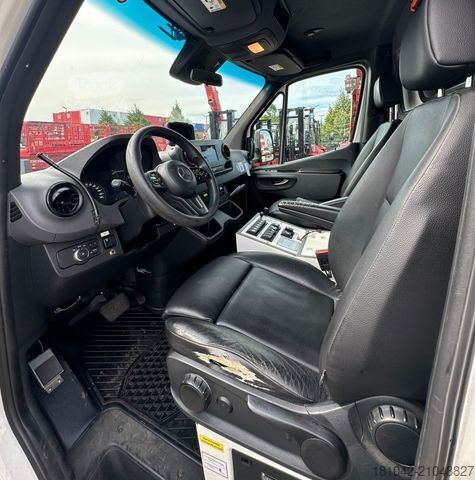 Fire truck MERCEDES-BENZ Sprinter Rettungswagen