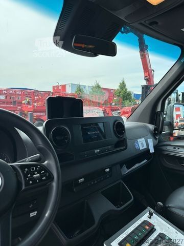 Fire truck MERCEDES-BENZ Sprinter Rettungswagen
