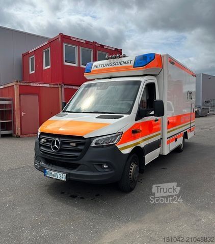 Fire truck MERCEDES-BENZ Sprinter Rettungswagen