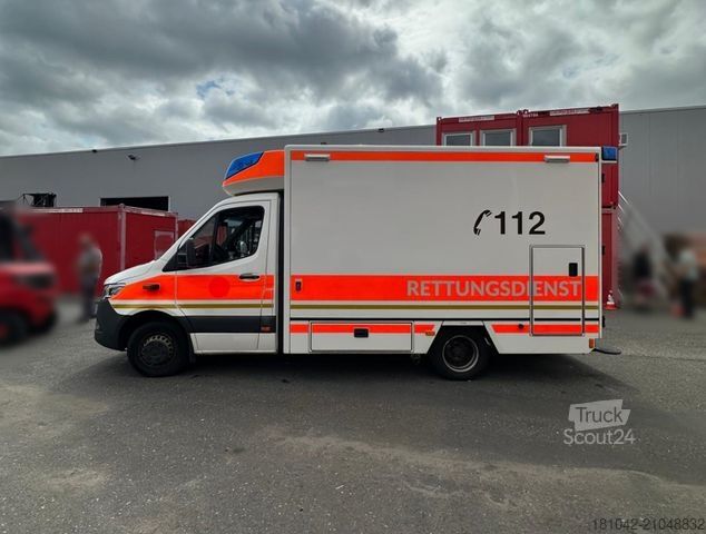 Fire truck MERCEDES-BENZ Sprinter Rettungswagen