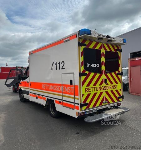Fire truck MERCEDES-BENZ Sprinter Rettungswagen