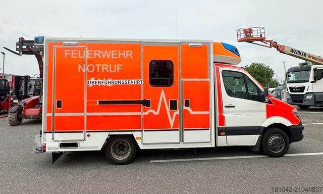 Fire truck MERCEDES-BENZ Sprinter Rettungswagen