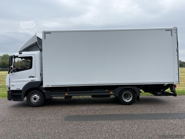 Valigia Mercedes-Benz Atego 821 BL Euro6 Automaat Bakwagen / 3 zitpla...