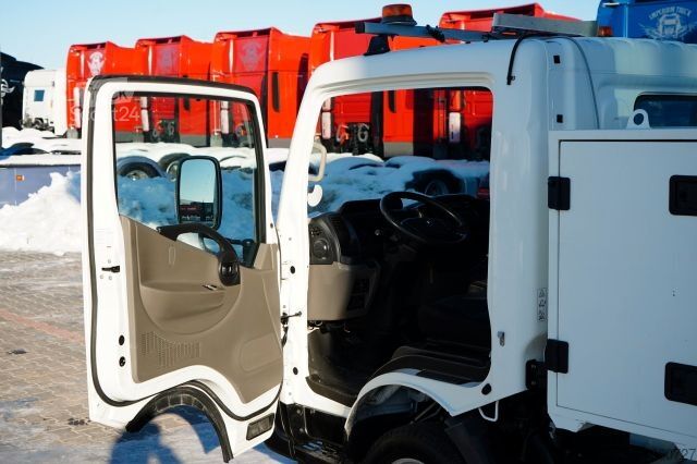 Ant sunkvežimio sumontuota darbo platforma RENAULT MAXITY 140 / ZABUDOWA BURTOWA / BLI?NIAK / MANU