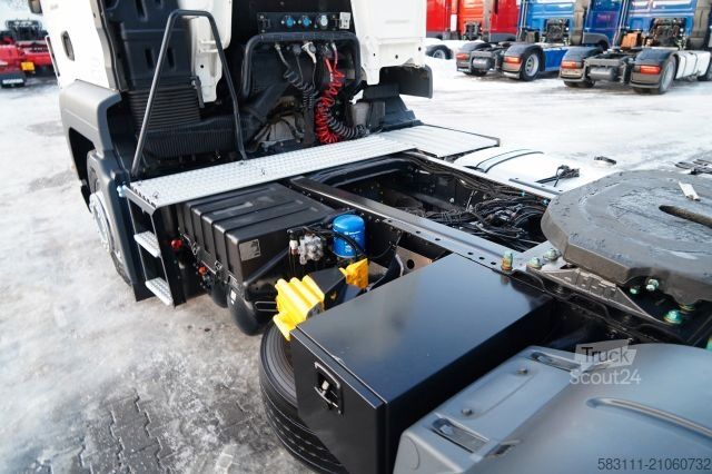 Стандартний тягач MAN TGS 18. 440 / XLX / NAVI 