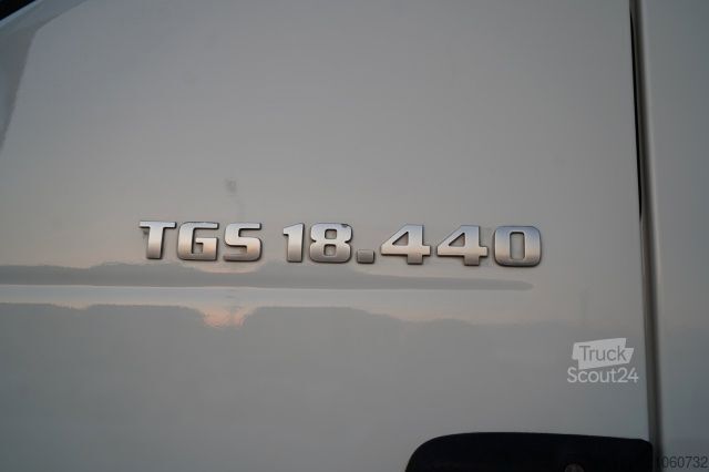 Стандартний тягач MAN TGS 18. 440 / XLX / NAVI 