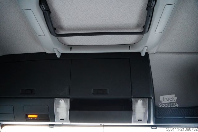 Стандартний тягач MAN TGS 18. 440 / XLX / NAVI 