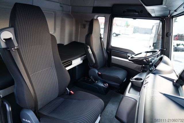 Стандартний тягач MAN TGS 18. 440 / XLX / NAVI 