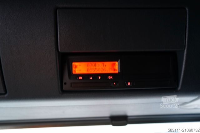 Стандартний тягач MAN TGS 18. 440 / XLX / NAVI 