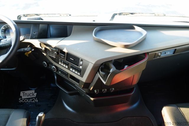 Tracteur routier standard VOLVO FH 460 / HYDRAULIKA / NISKA KABINA / I-SHIFT / 