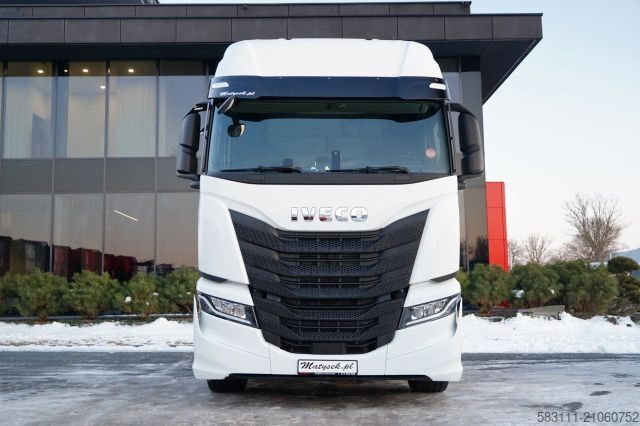 Standard tractor unit IVECO S-WAY / 530 / RETARDER / I-PARK COOL / 