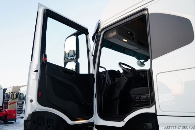 Standard tractor unit IVECO S-WAY / 530 / RETARDER / I-PARK COOL / 