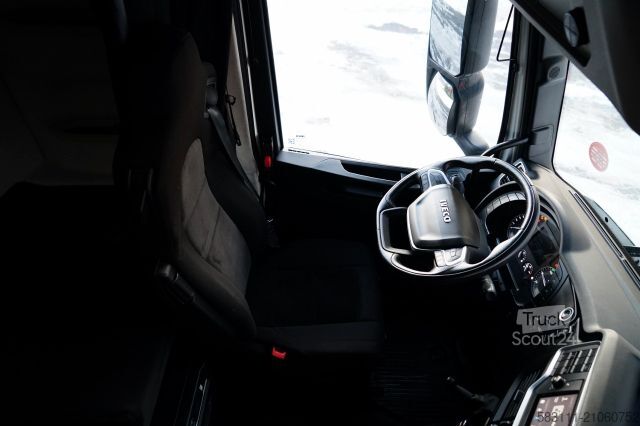 Standard tractor unit IVECO S-WAY / 530 / RETARDER / I-PARK COOL / 