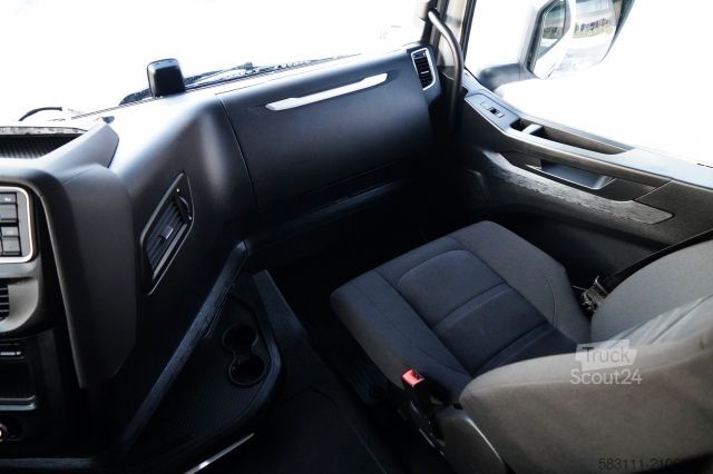 Standard tractor unit IVECO S-WAY / 530 / RETARDER / I-PARK COOL / 