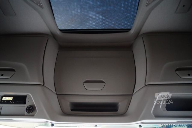 Standard tractor unit IVECO S-WAY / 530 / RETARDER / I-PARK COOL / 