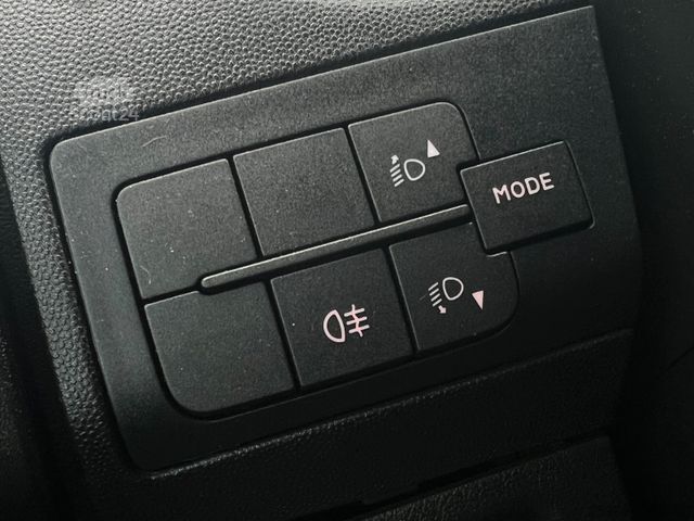 Furgone ribaltabile CITROEN Jumper 2.2 Hdi Doppelkabine Dreiseitenkipper Ahk