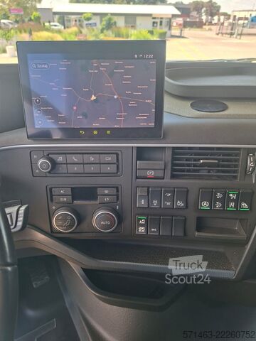 Standart çekici ünitesi Volvo Volvo FH 460 GLOBETROTTER XL I-SAVE + AD