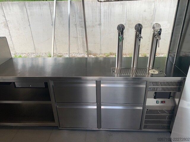 Prodajni tovornjak LC Gastroservice 