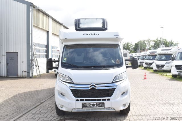 Ημιενσωματωμένο αυτοκινούμενο τροχόσπιτο HOBBY T 70 E OPTIMA ON TOUR EINZELB. LUFTF. AHK SAT+TV