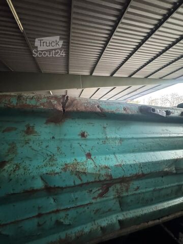 Tipper truck Mercedes-Benz 1824