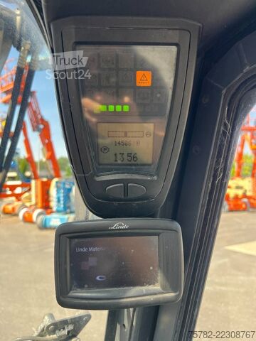 Heftruck Linde E30L-01 side-shift 6.62m heating (1846)