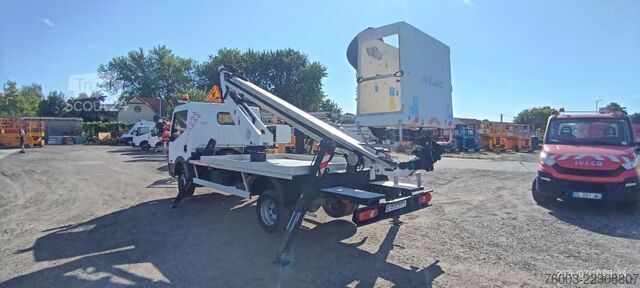 Dobozos furgon Nissan Cabstar Oil&Steel Scorpion 1812 - 18 m