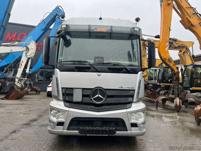 Система крюкових кронштейнів Mercedes-Benz Actros 2543