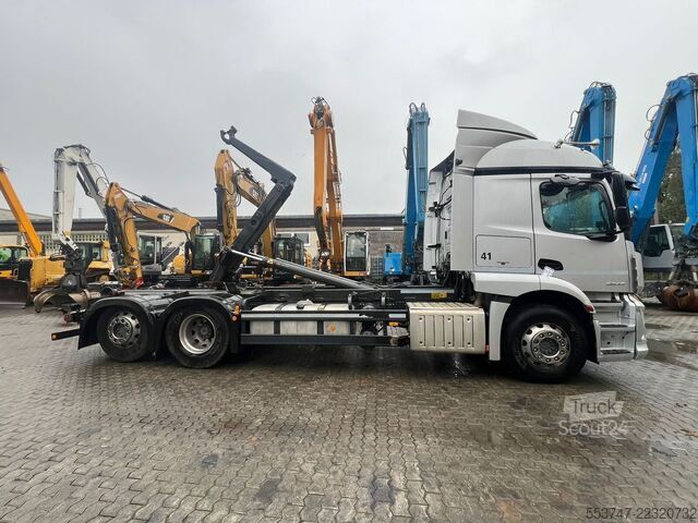 Система крюкових кронштейнів Mercedes-Benz Actros 2543