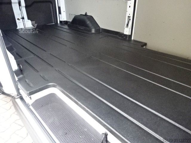 Dodávka s vysokou strechou FORD Transit L3H3 Trend 121kw AT Stndhz 2xSTür 360Kam