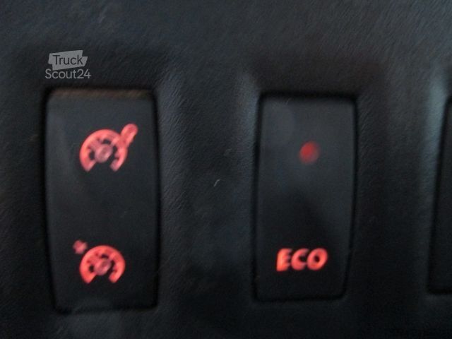 High top van RENAULT Master 2.3DCI Klima Navi Kamara Netto ¤7450,=